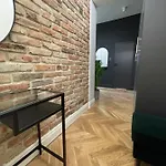 Apartament Grafitowy