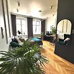 Apartament Grafitowy